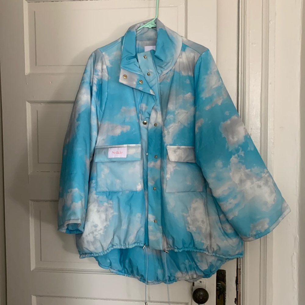 Selkie puffer jacket with cloud print